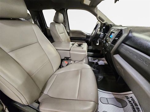 Used 2017 Ford F250 XL w/ Power Equipment Group image 26