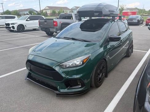 Used 2017 Ford Focus ST FWD image 2