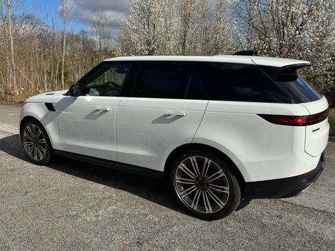 New 2026 Land Rover Range Rover Sport SE AWD/4WD image 8