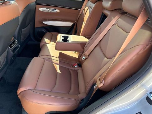 New 2026 Genesis GV70 2.5T Advanced AWD/4WD image 17