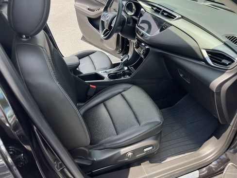 Used 2023 Buick Encore GX Essence w/ Experience Buick Package FWD image 34