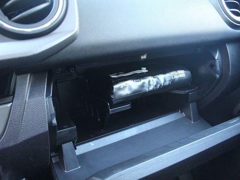 Used 2017 Toyota Tacoma TRD Sport w/ Premium & Technology Package image 35