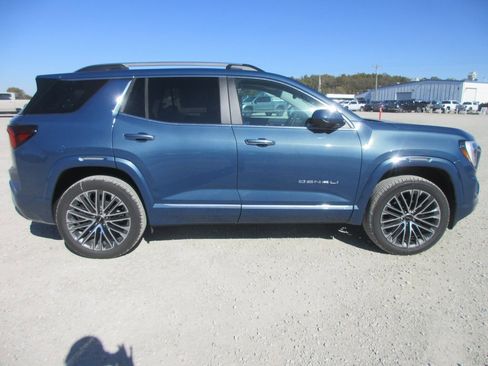 New 2026 GMC Terrain Denali image 3