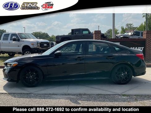 Used 2023 Honda Civic Sport image 4