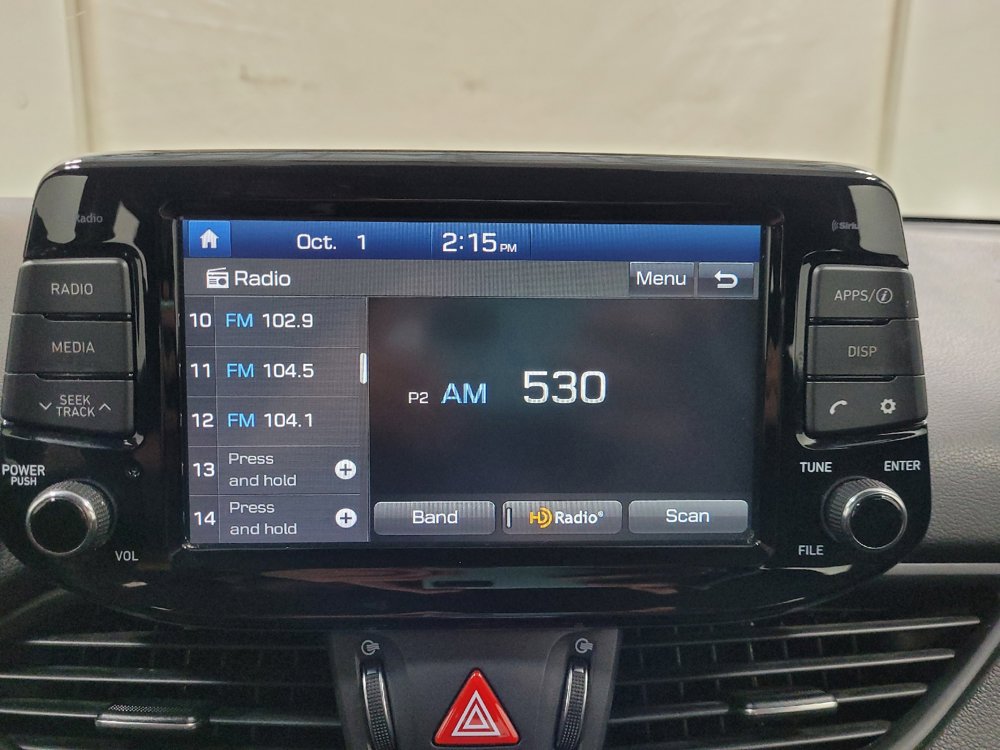 Used 2020 Hyundai Elantra GT FWD image 25