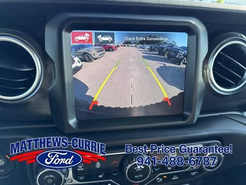 Used 2023 Jeep Wrangler Unlimited Rubicon 392 w/ Xtreme Recon 35" Tire Package AWD/4WD image 19