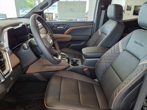 New 2026 GMC Canyon Denali w/ LPO, Denali Black Edition AWD/4WD image 14