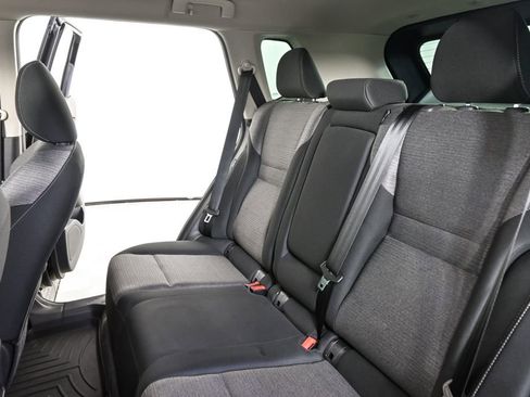 Used 2022 Nissan Rogue SV image 19