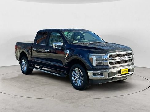 Used 2025 Ford F150 Lariat w/ Equipment Group 502A High AWD/4WD image 3