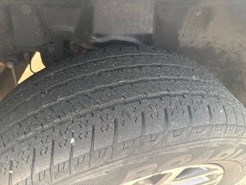 Used 2025 RAM 1500 Laramie AWD/4WD image 17