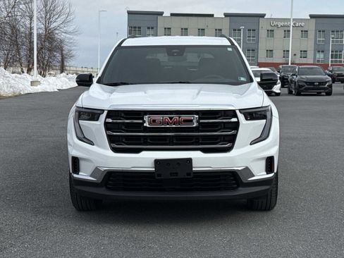 Used 2025 GMC Acadia Elevation image 28