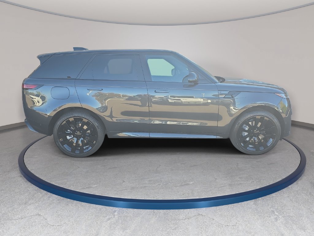 New 2027 Land Rover Range Rover Sport Dynamic SE AWD/4WD image 4