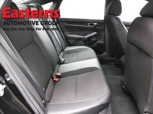 Used 2023 Honda Civic Sport image 22