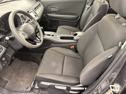 Used 2016 Honda HR-V LX image 5