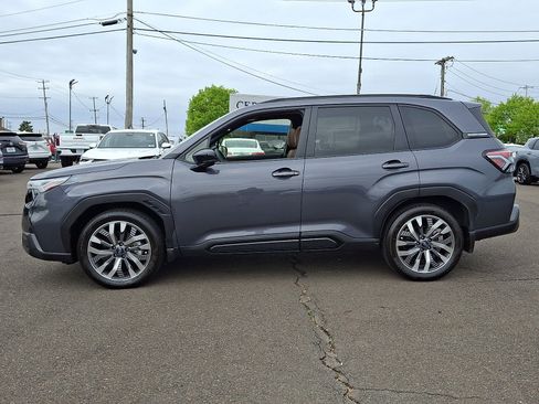 Used 2025 Subaru Forester Touring AWD/4WD image 7