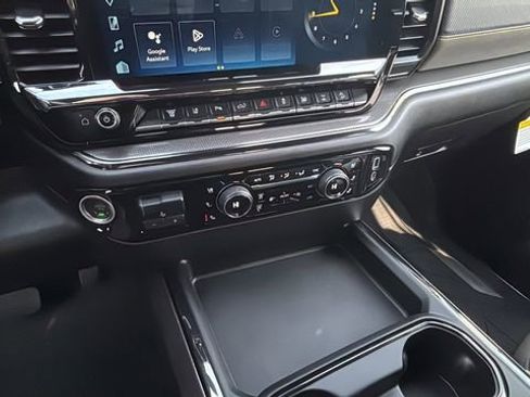 Used 2024 Chevrolet Silverado 2500 ZR2 w/ ZR2 Bison Edition image 14