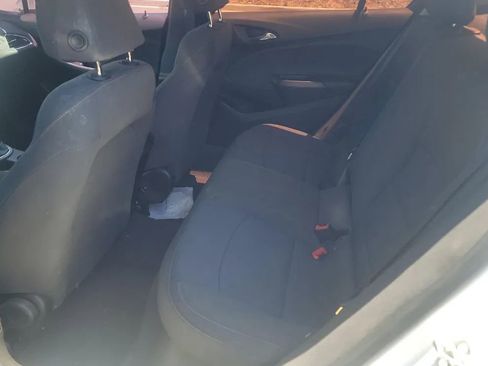 Used 2018 Chevrolet Cruze LS FWD image 6