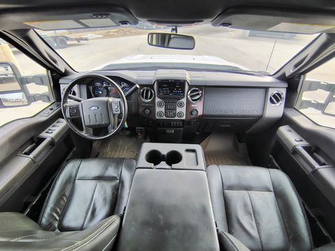 Used 2015 Ford F350 Lariat w/ Lariat Ultimate Package image 2