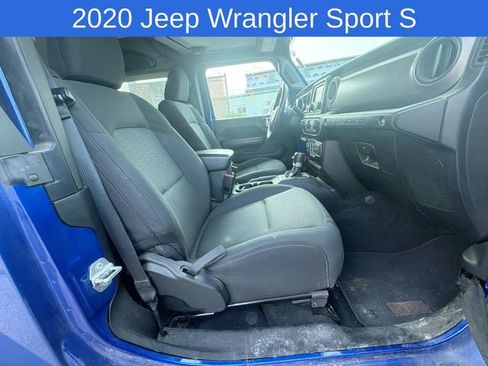 Used 2020 Jeep Wrangler Sport AWD/4WD image 16