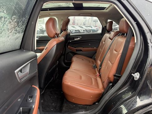 Used 2018 Ford Edge Titanium w/ Equipment Group 301A image 26