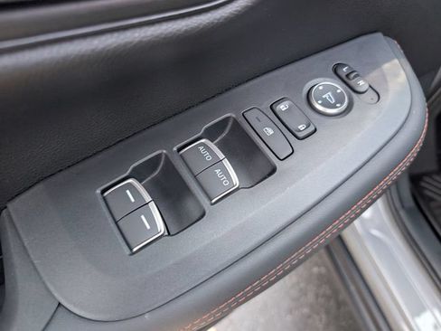 Used 2025 Honda HR-V Sport image 15