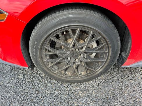 Used 2020 Ford Mustang Coupe image 9