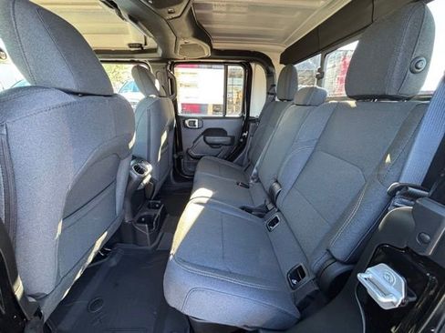 New 2026 Jeep Gladiator Sport AWD/4WD image 11