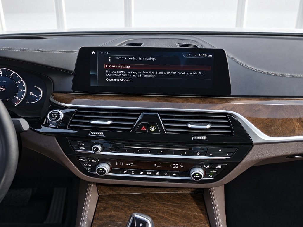 Used 2018 BMW 530i xDrive AWD/4WD image 27