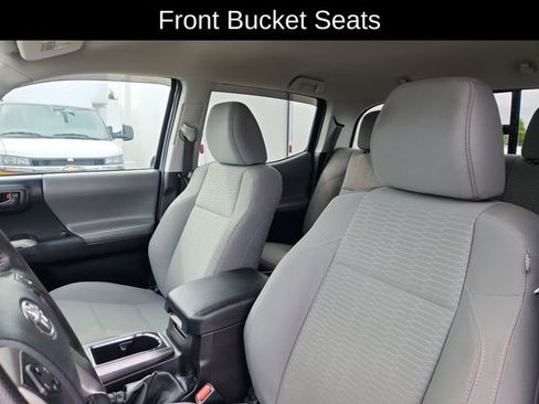 Used 2016 Toyota Tacoma SR5 w/ SR5 Appearance Package (SN) AWD/4WD image 21