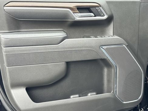 New 2026 Chevrolet Silverado 1500 LT w/ Leather Package image 8