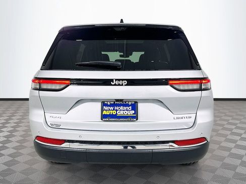 New 2025 Jeep Grand Cherokee Limited w/ Luxury Tech Group II image 6