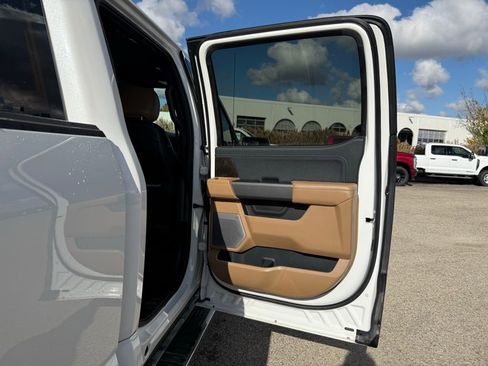 Used 2021 Ford F150 Lariat w/ Equipment Group 502A High image 24