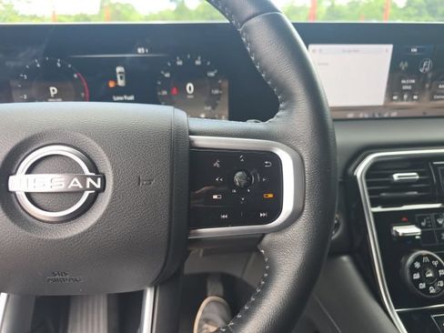 Certified 2025 Nissan Armada SL AWD/4WD image 18