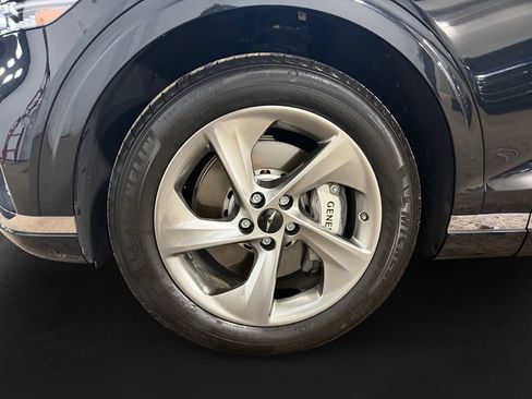 Used 2026 Genesis GV70 2.5T Advanced AWD/4WD image 9
