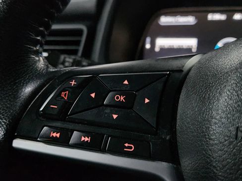 Used 2019 Nissan Leaf SL w/ SL Technology Package image 29