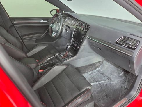 Used 2020 Volkswagen GTI SE FWD image 27