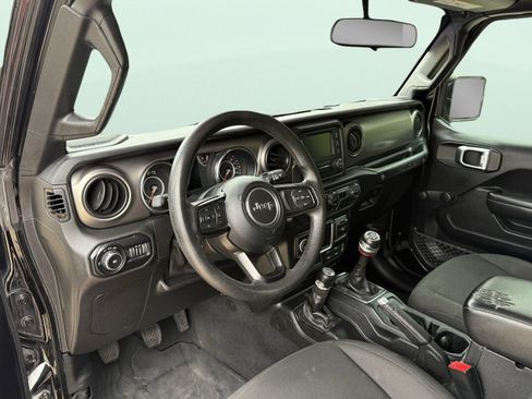 Used 2020 Jeep Wrangler Unlimited Sport image 27