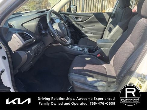 Used 2020 Subaru Forester Premium image 6