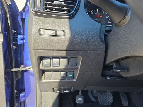 Used 2022 Nissan Rogue Sport S FWD image 26