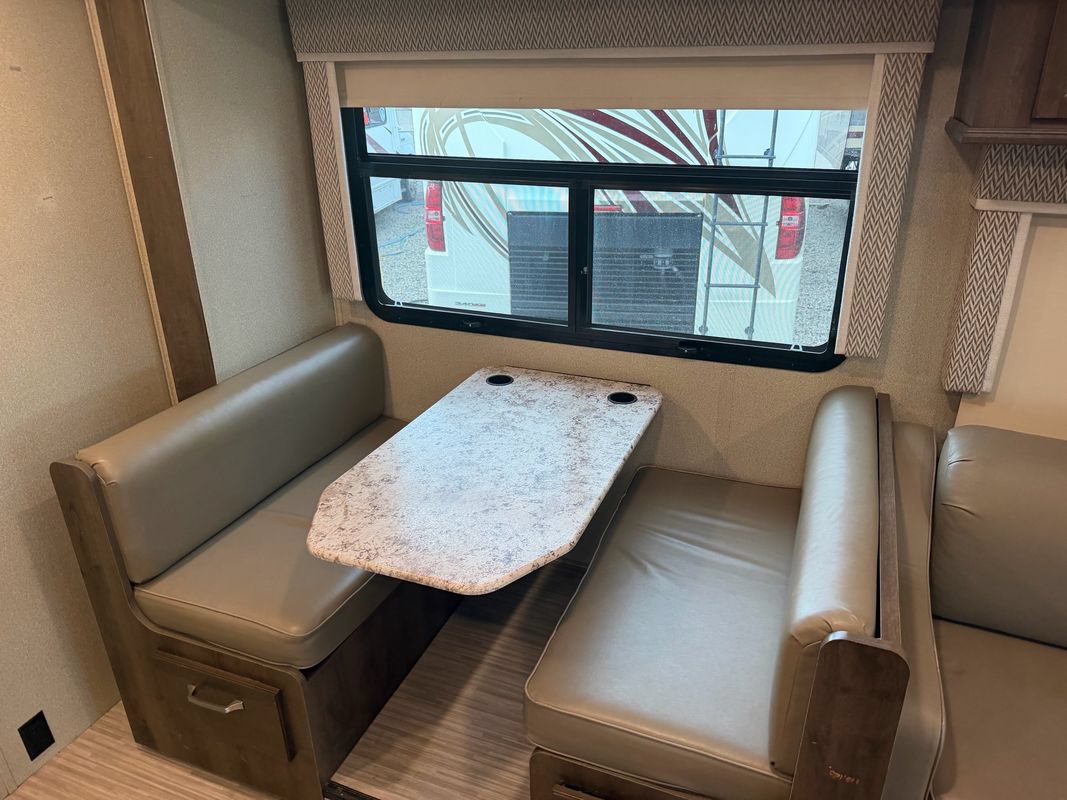 Used 2019 Ford E-450 and Econoline 450 Super Duty w/ Motorhome Prep Package RWD image 17