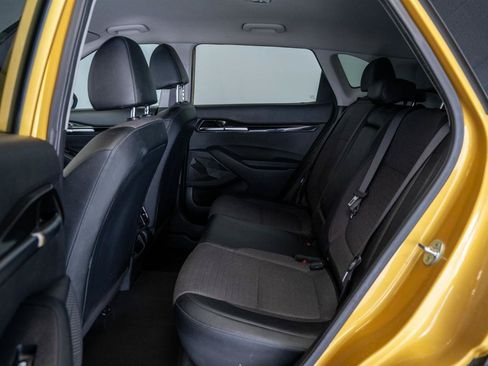 Used 2023 Kia Seltos S AWD/4WD image 12