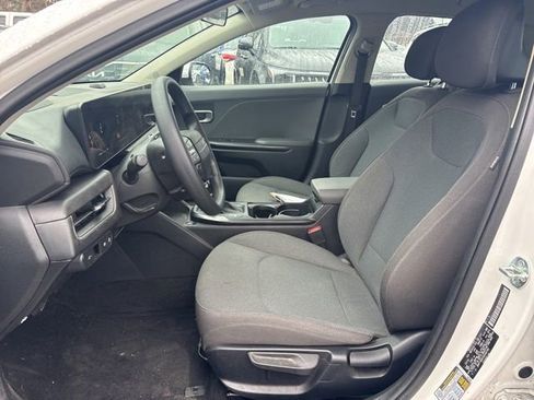 Certified 2025 Kia K4 LXS image 9