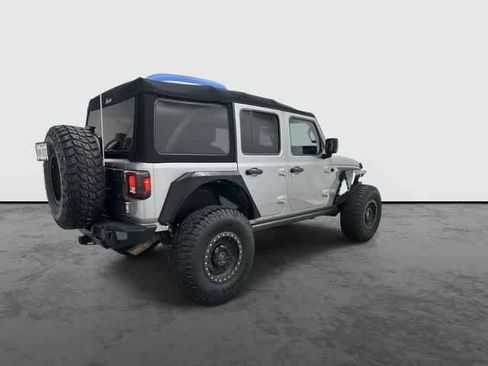 Used 2018 Jeep Wrangler Unlimited Sport S image 4