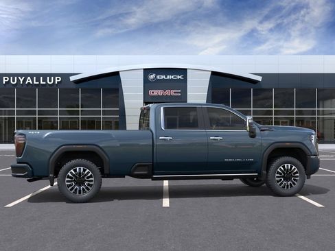 New 2026 GMC Sierra 3500 Denali Ultimate w/ LPO, Black Badging Package AWD/4WD image 5