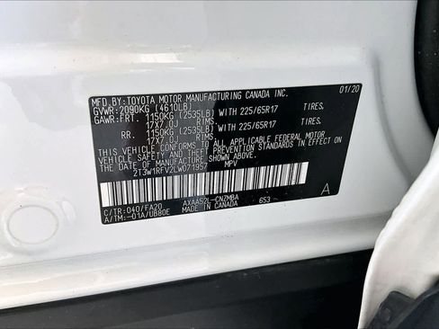 Used 2020 Toyota RAV4 XLE image 34