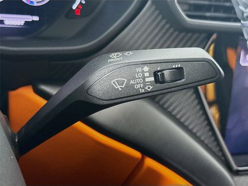 Used 2023 Lamborghini Urus S AWD/4WD image 7