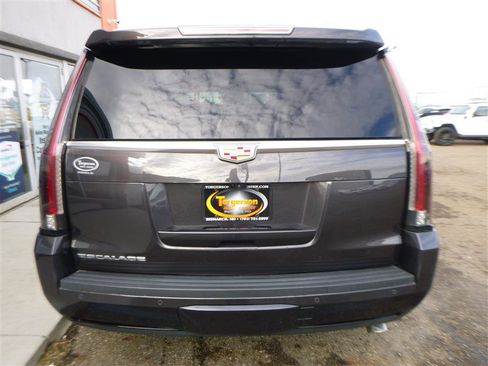 Used 2017 Cadillac Escalade Premium Luxury image 26
