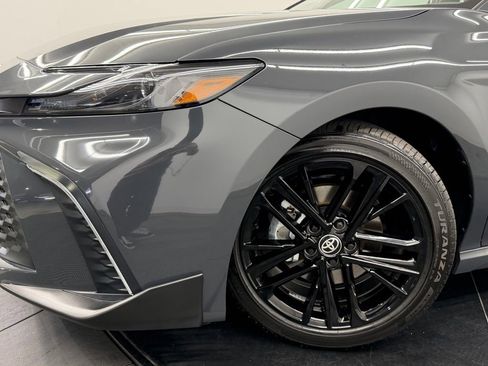 Used 2026 Toyota Camry SE FWD image 5