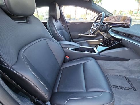 Used 2024 Lucid Air Touring AWD/4WD image 18