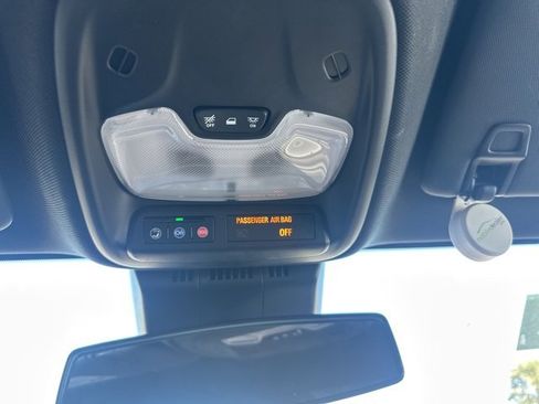 Used 2024 Chevrolet Colorado W/T image 26